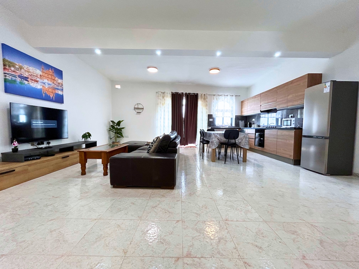 Modern Seafront Escape 3BR Apt