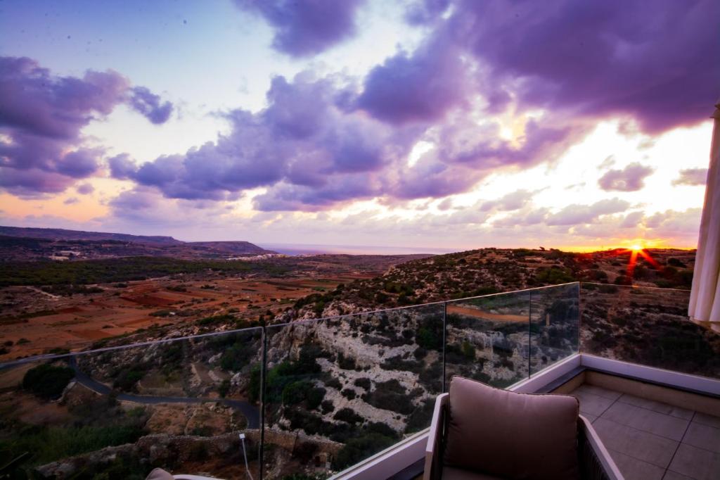 Private Terrace-Sea Views amd Valley Views-Sleep 6 by QuickTrips