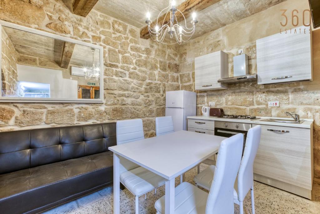 The Blue Village Suites by 360 Estates