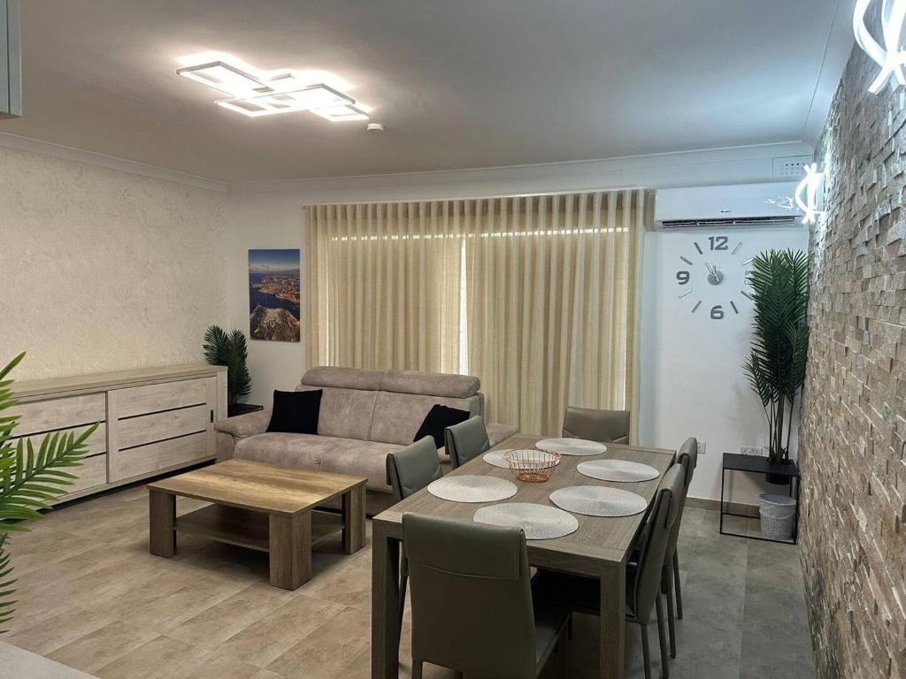 Devonshire flats 2BED - Bugibba by Homely