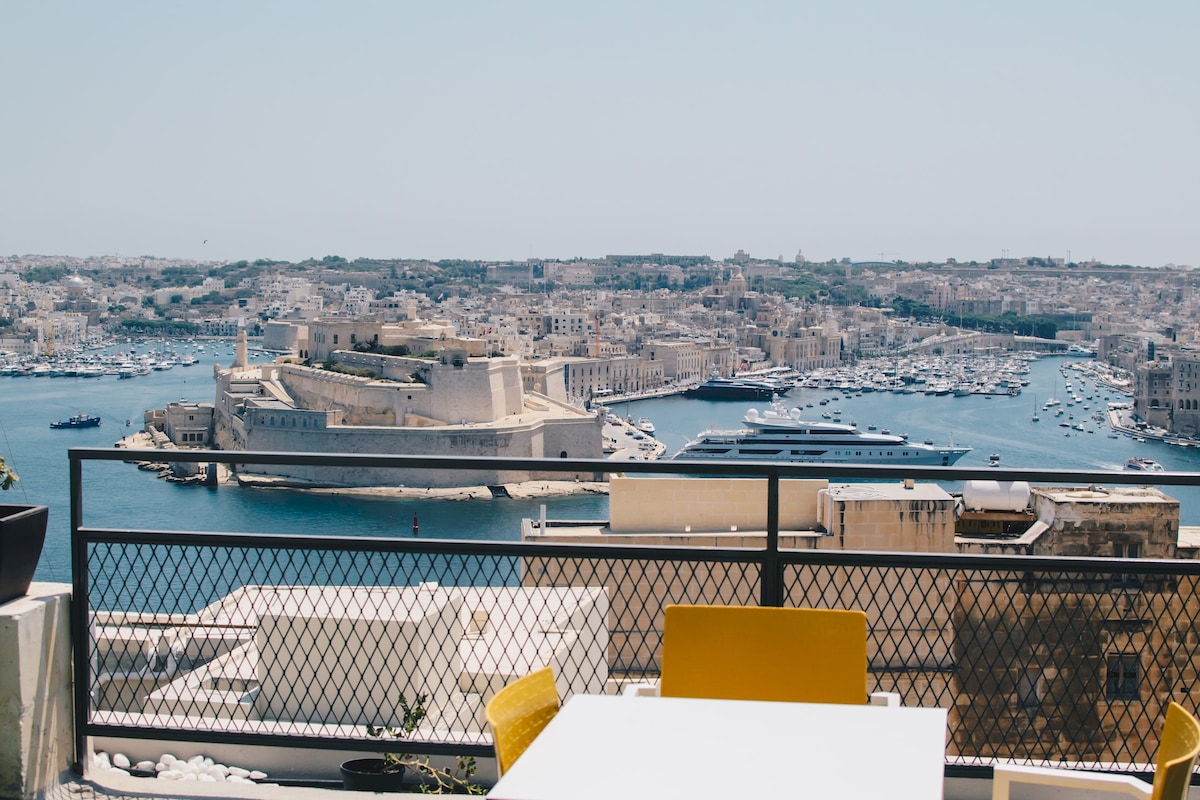 Valletta Stylish Suites : Sea View from Terrace