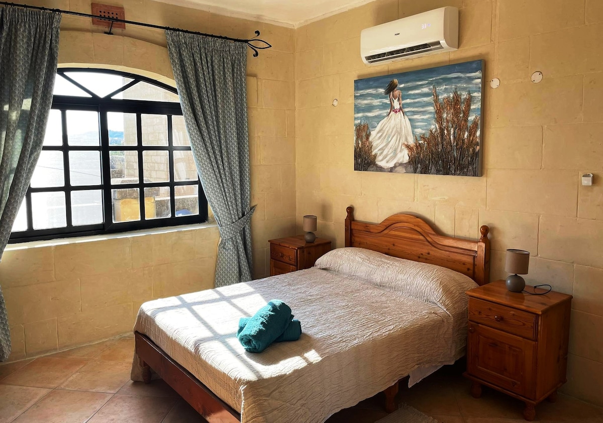 "Tal-Maxku" - comfortable house in a central location