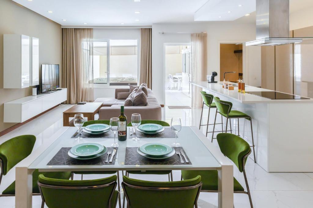 Duplex Maisonette Sliema with Jacuzzi by Arco Collection