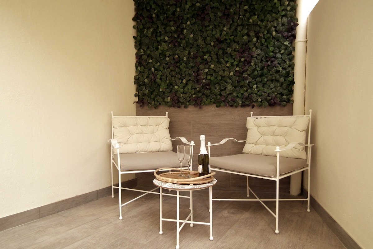 Sunny Oasis in vibrant district 50m fromPromenade