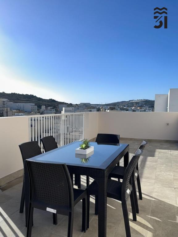 M31Stays - Lilcarm Modern Apartments and Penthouse, St Paul's Bay