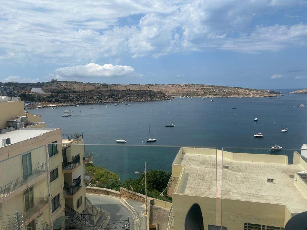 Delightful Sea View Apartment in St Pauls Bay