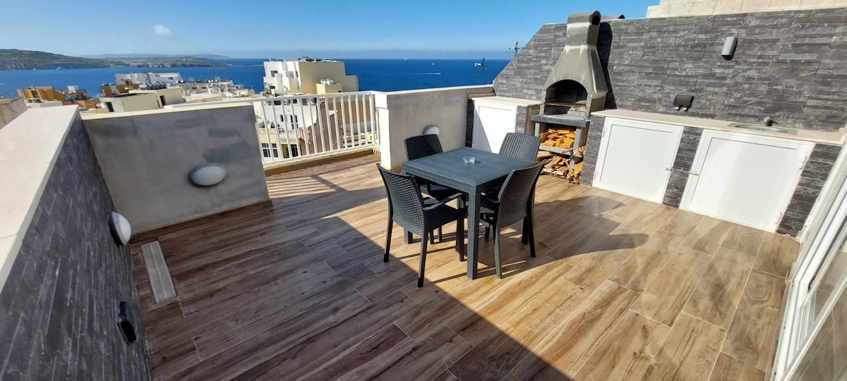 Huge terrace with sea views