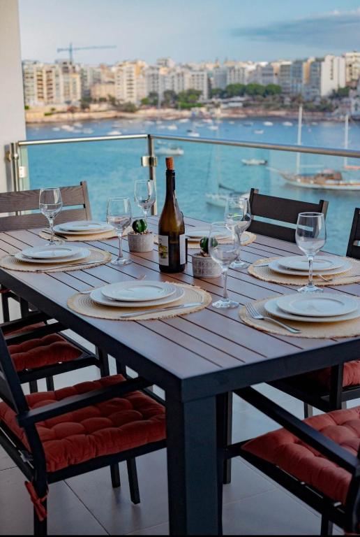 Brilliance of the sea apt