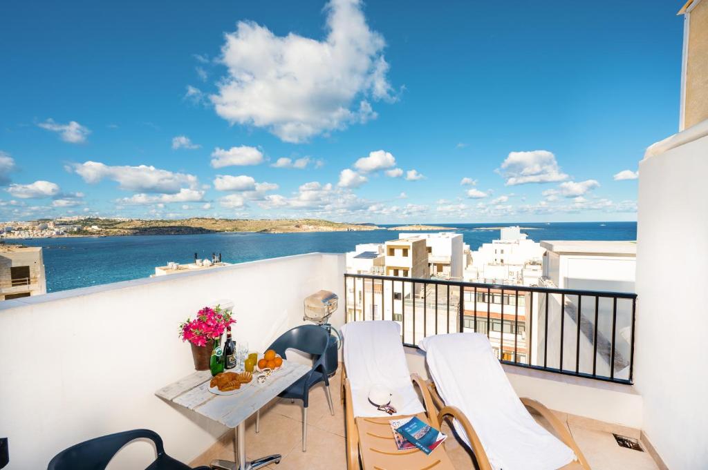 Penthouse with seaview terrace