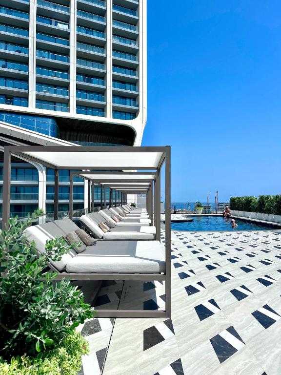 Mercury Suite Delightful w Pool access by Arco Collection