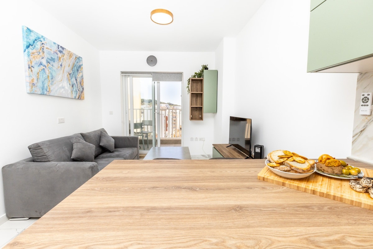 Kensington 2 bedroom condo