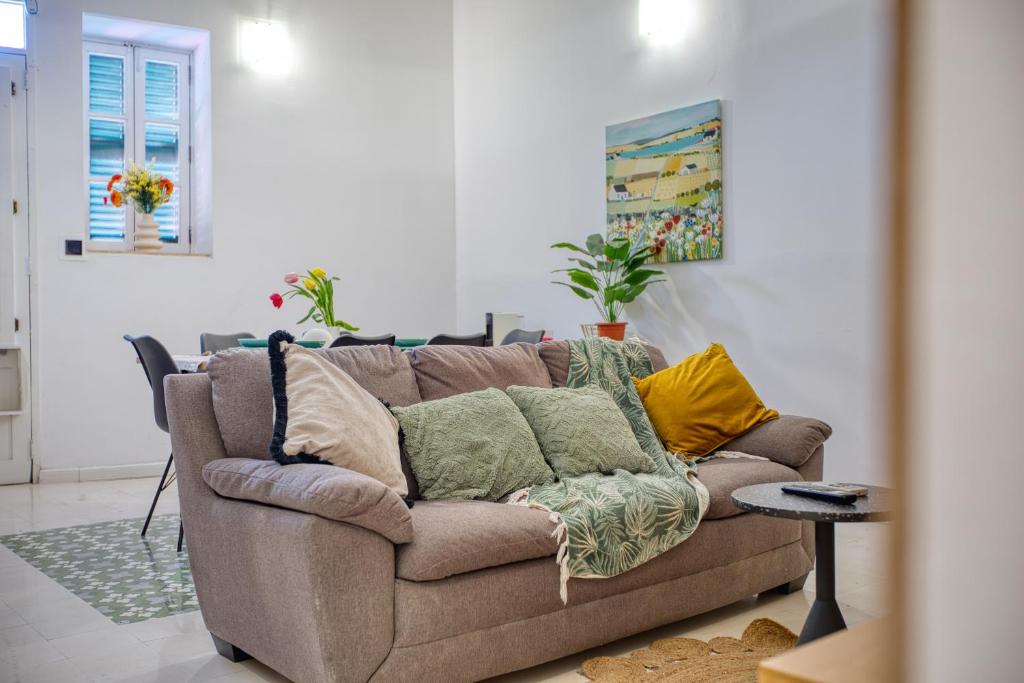 Stylish Typical Maltese Getaway close to the sea