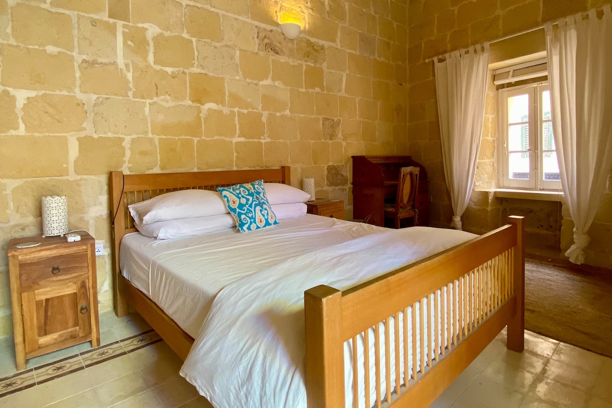 il-Belveder - Zabytkowy Dom w Starej Mieście Victoria