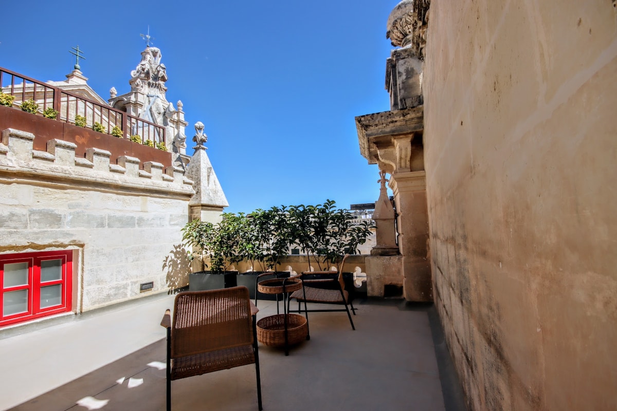 Museum Suite: Best Views in Mdina’s Main Square