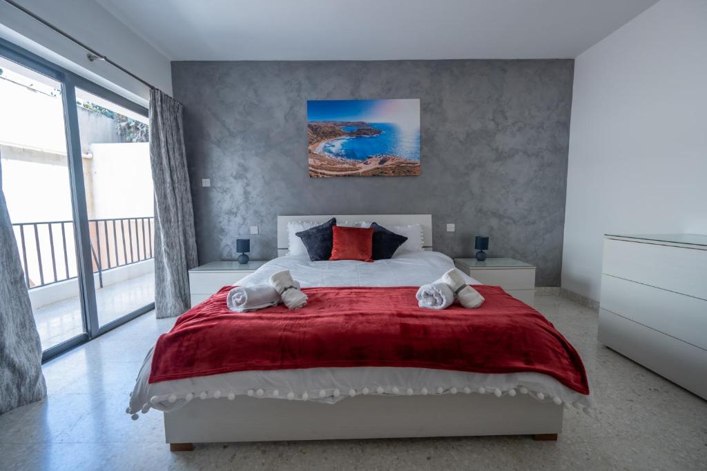 Spacious 3 bedroom Apartment in the Heart of St Julians