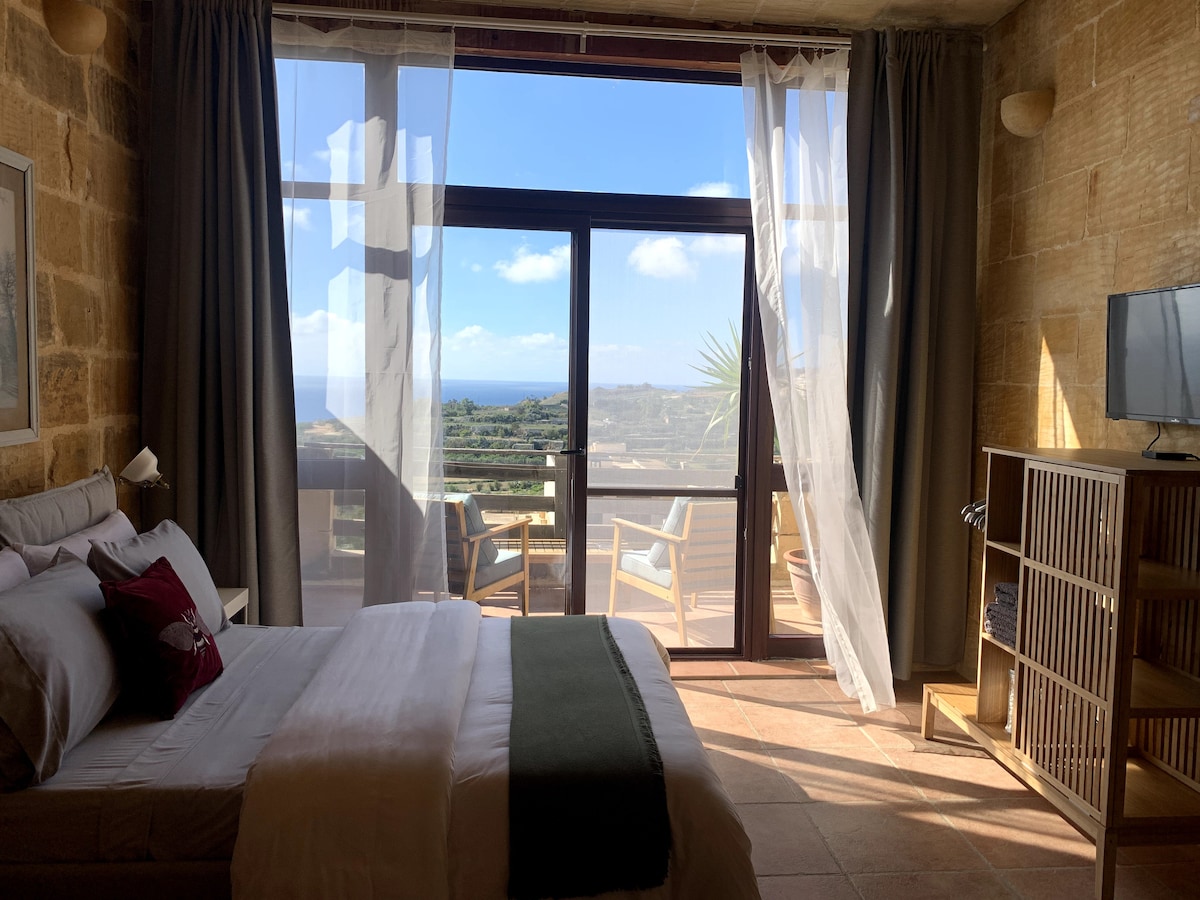 Farmhouse z widokiem na Blue Lagoon z AC i basenem