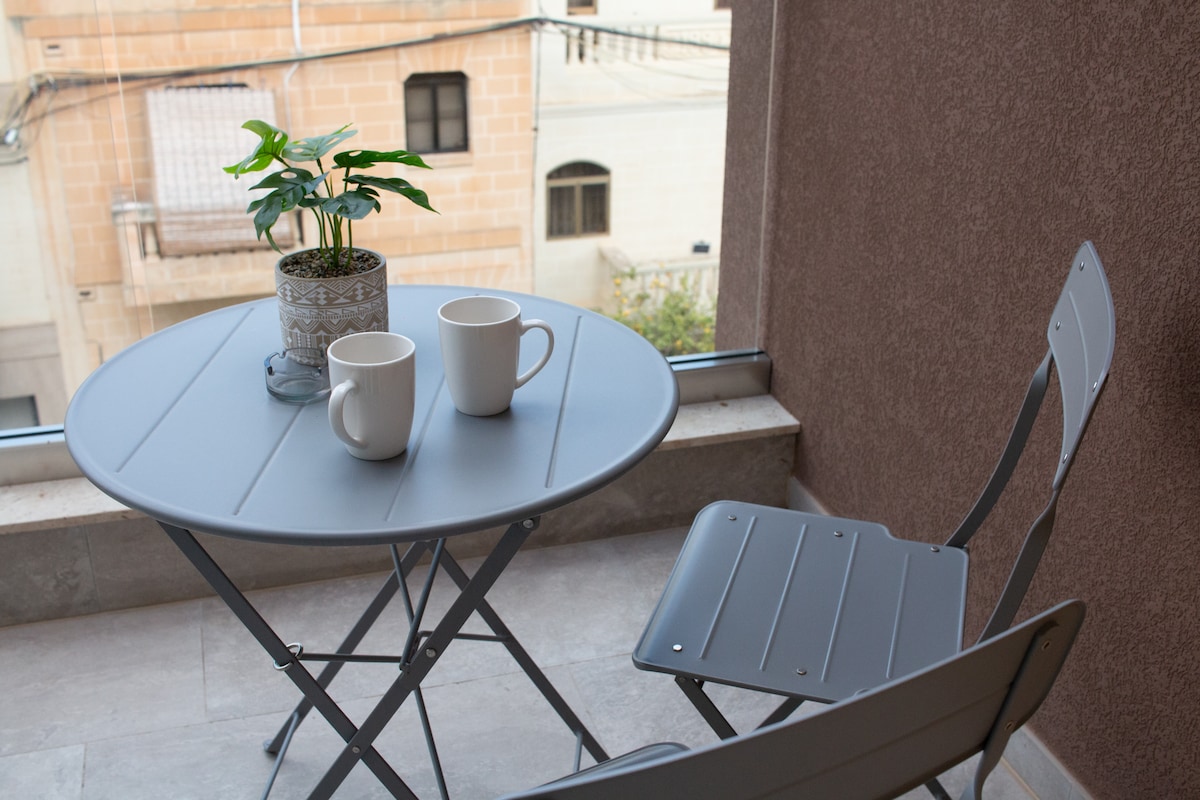 Spacious 1-Bed Apartment | Sandstone 19