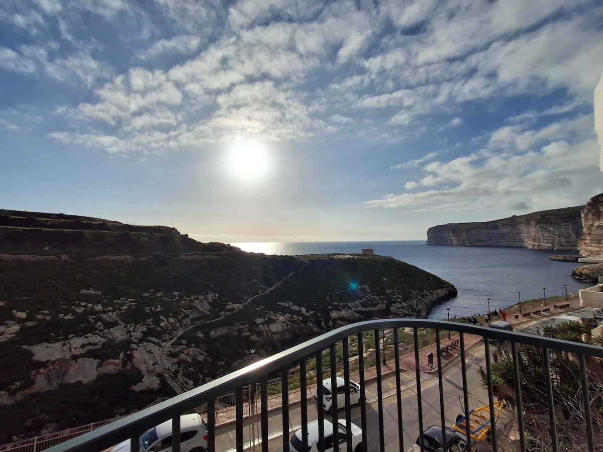 Widok na morze 3 sypialnie | Xlendi village | 6 osób