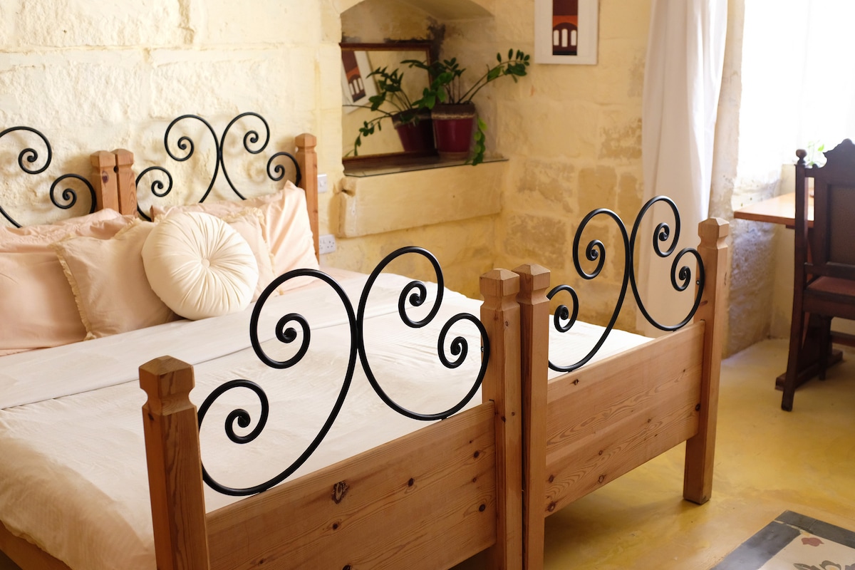Przytulny Pokój Twin, En-Suite i Wi-Fi – Ferma, Gozo