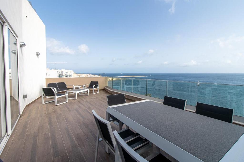 Stunning sea views from a gorgeous penthouse
