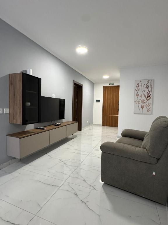 Family 2BR Apartment in Fgura - by HostMT