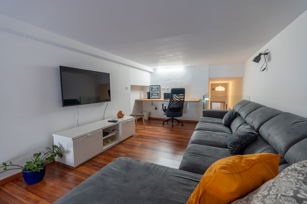 Modern 2BR | Spinola-Workspace + Stunning Sea View