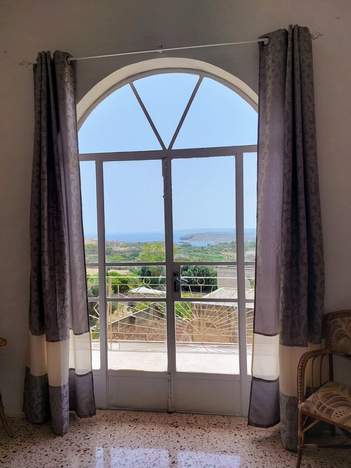 Jasna i przestronna maisonette, widoki, strefa zewnętrzna