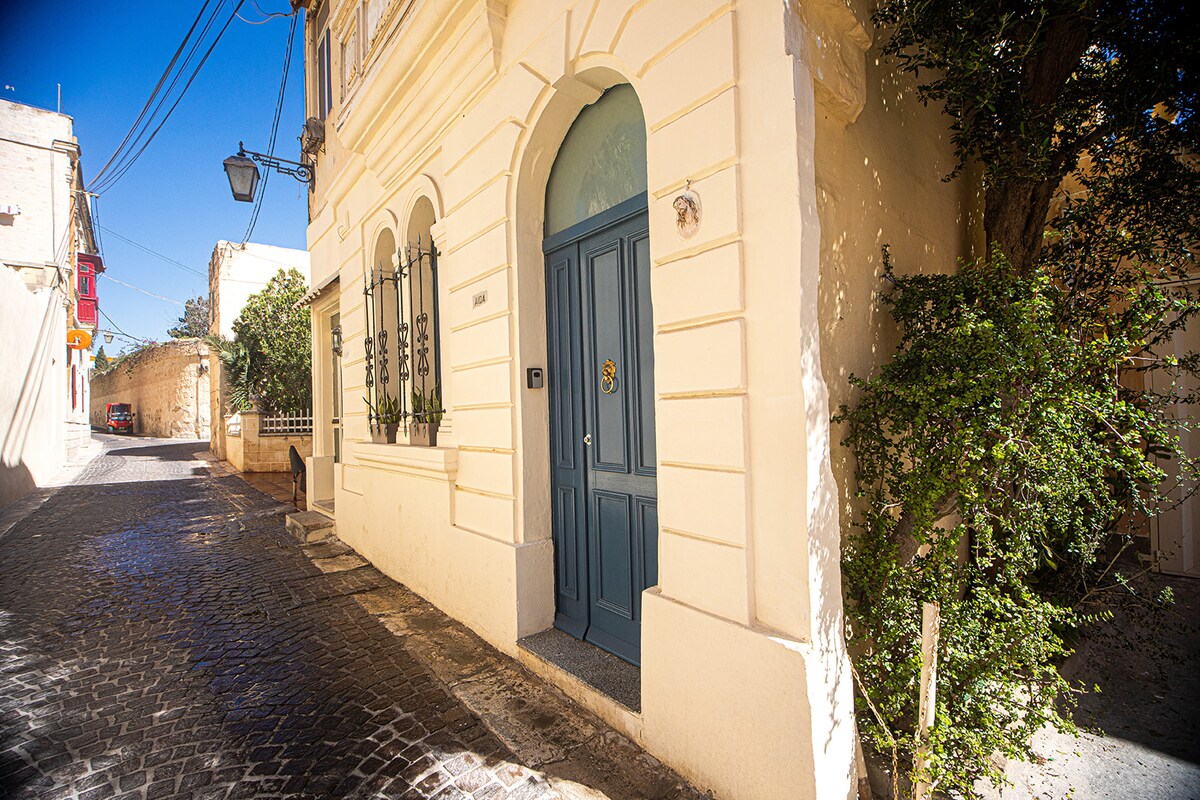 Characterful townhouse