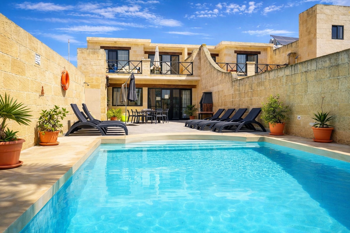 Pokój z łazienką - Spokojna willa - Prywatny balkon - Basen