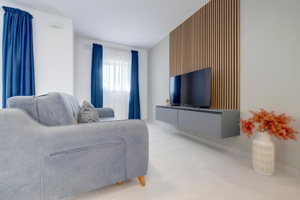 Wave Crest Holiday Apartments by Buena Vista