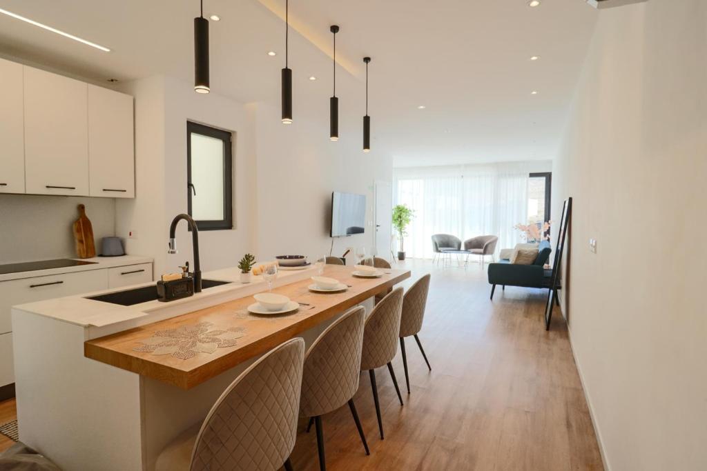 PENTHOUSE BLISS, WIDOK NA GWIAZDY NAD GOZO