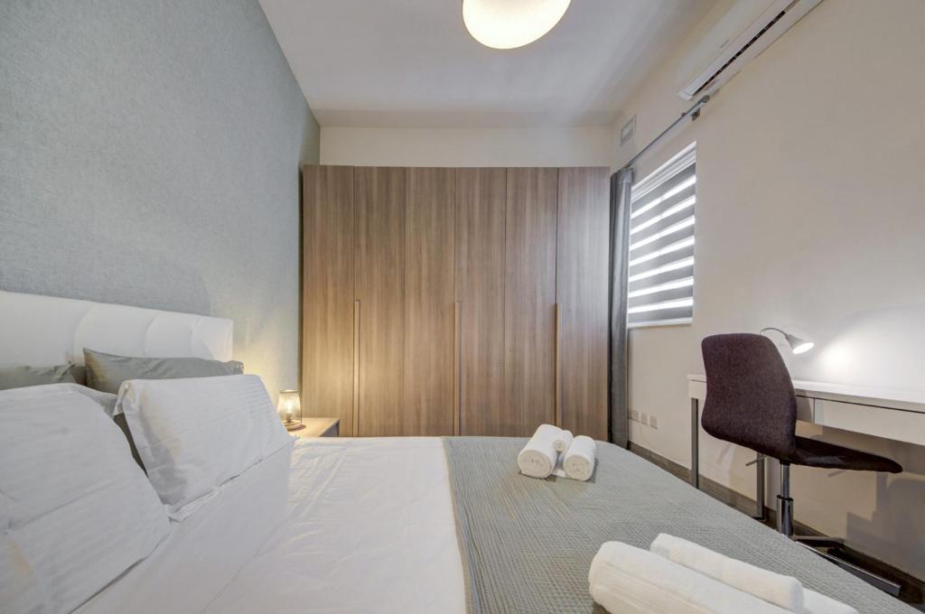 Forum Swieqi, Luxury Apartment, 2BD-2BH, Sleeps 4