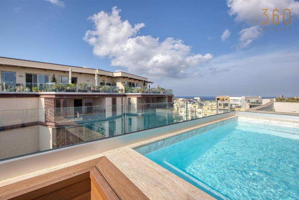 Penthouse Paradise in Mellieħa with Private Pool by 360 Estates