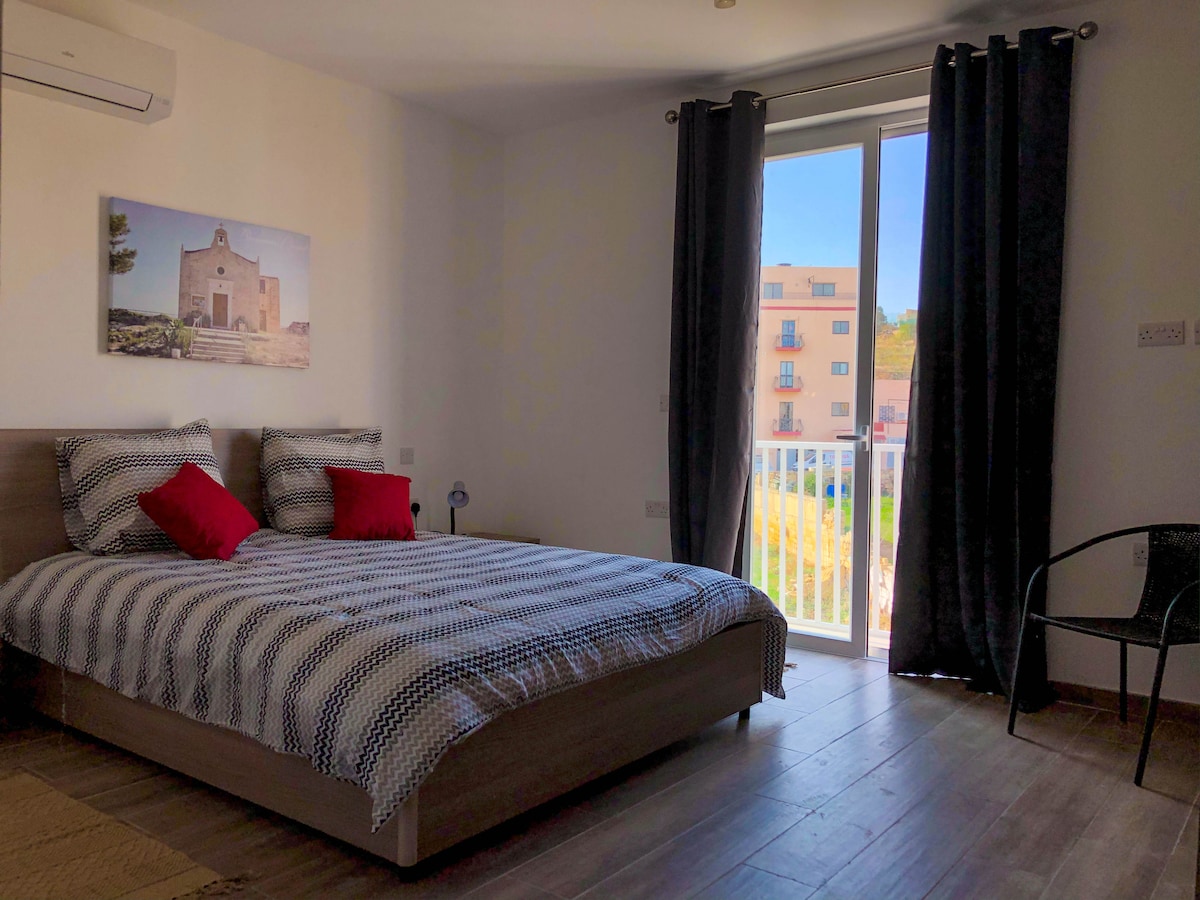 Modern Duplex Penthouse with Terrace in Msida