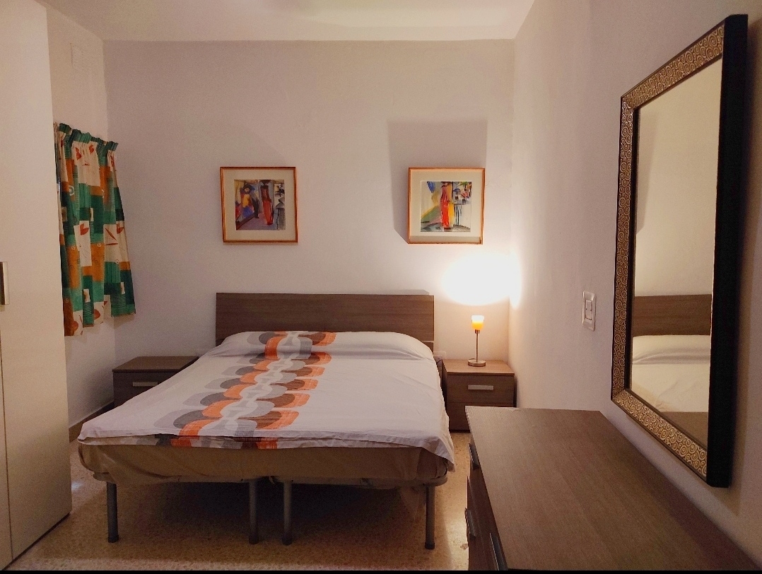 A double bedroom with own bathroom in Sliema.