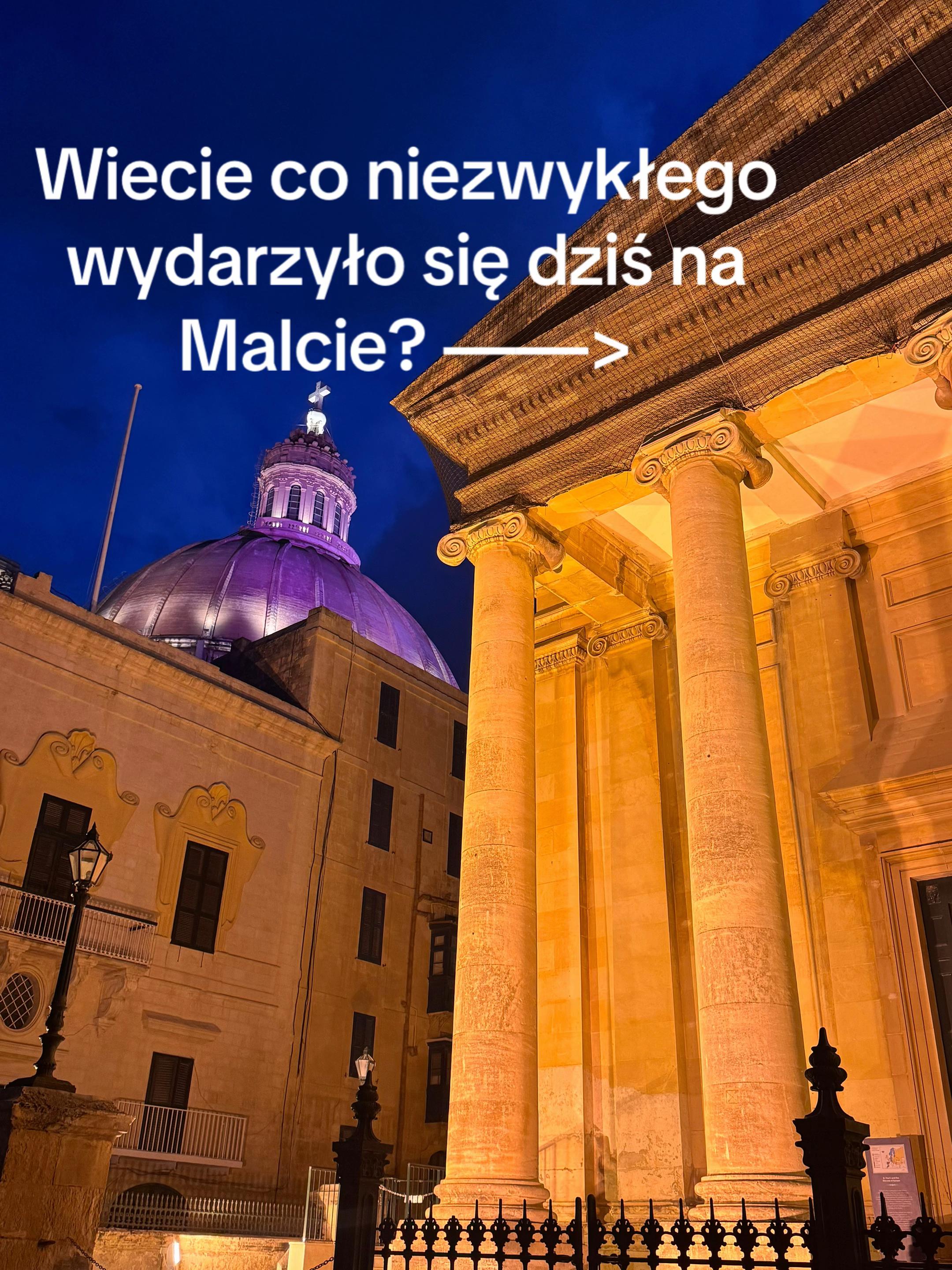 Na Malcie codziennie dzieją się niezwykłe rzeczy. Każdy zachód słońca...