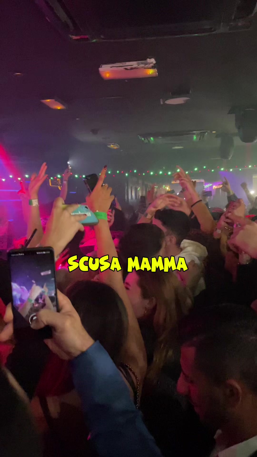 ops 😂😂 #malta #maranza #paceville #mamma #maltabynight #esperienza 