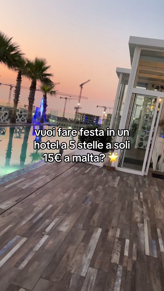 info e prenotazioni in privato ⚠️ #hugos #hotel #paceville #piscina #...